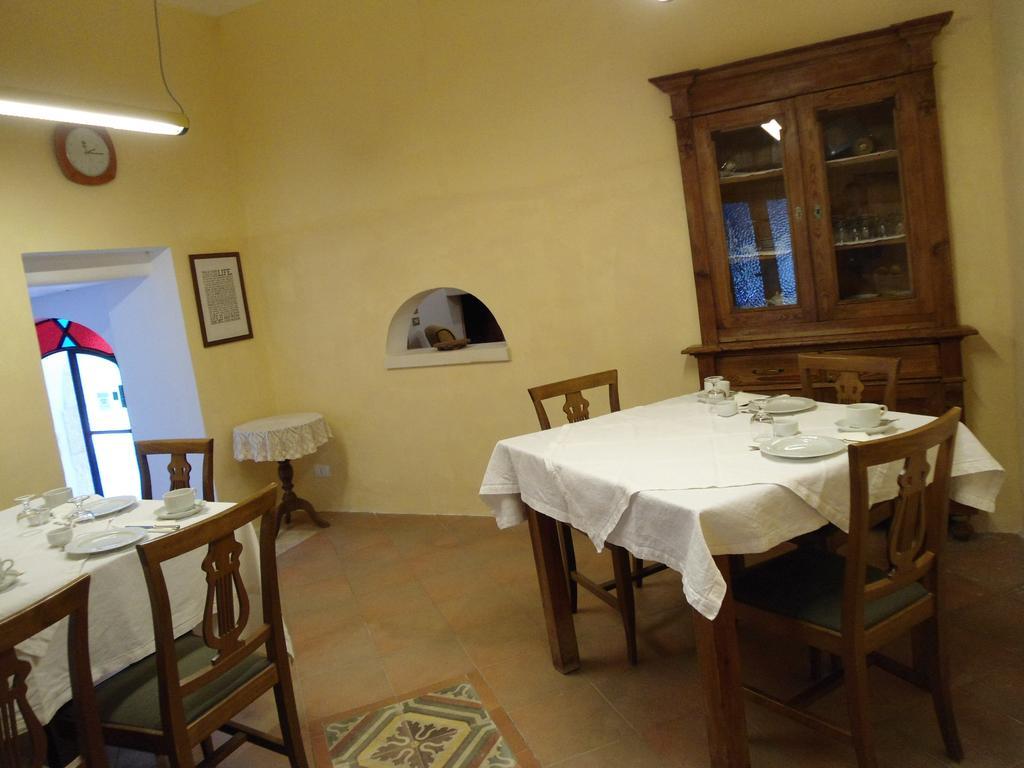 Il Portico Bed & Breakfast Cisternino Exterior photo