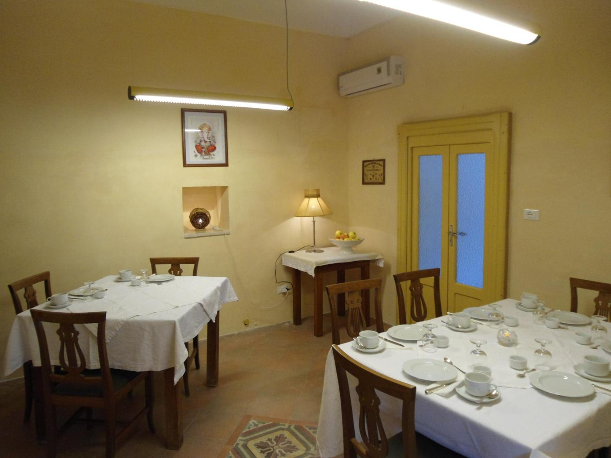 Il Portico Bed & Breakfast Cisternino Exterior photo